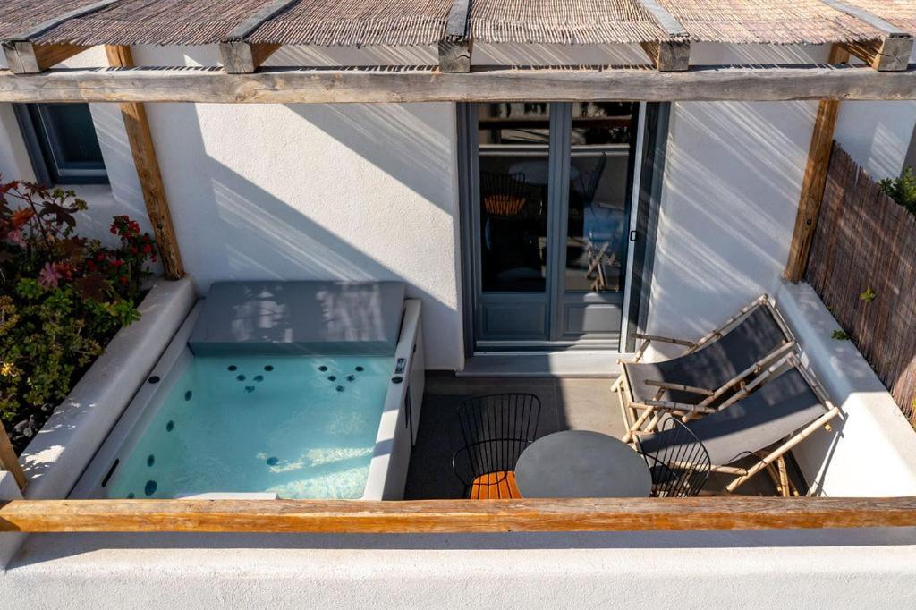Lemon Suites Santorini Fira  Ngoại thất bức ảnh